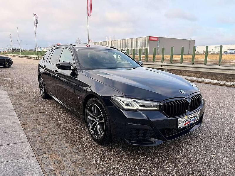 Gebraucht BMW 520 M Sport 190 PS (139 kW) 2020 Schwarz Kombi