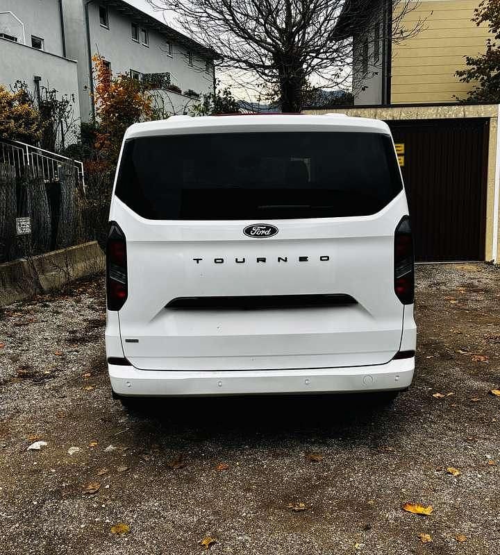 Gebraucht Ford Transit Limited 117 PS (86 kW) 2025 Weiß Kombi