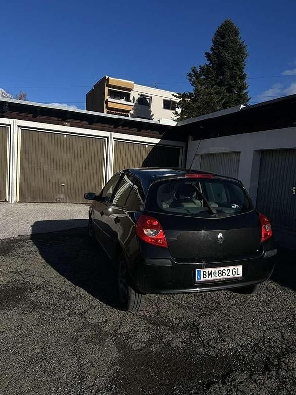 Gebraucht Renault Clio II 75 PS (55 kW) 2006 Limousine