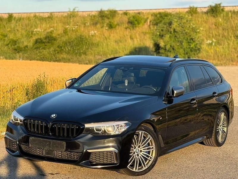 Gebraucht BMW M550 400 PS (294 kW) 2018 Schwarz Limousine