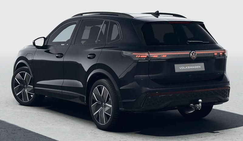 Gebraucht VW Tiguan Sport 204 PS (150 kW) 2025 Schwarz SUV