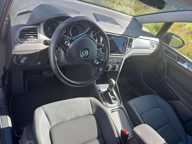 Gebraucht VW Golf VII Comfortline 116 PS (85 kW) 2018 Grün Limousine