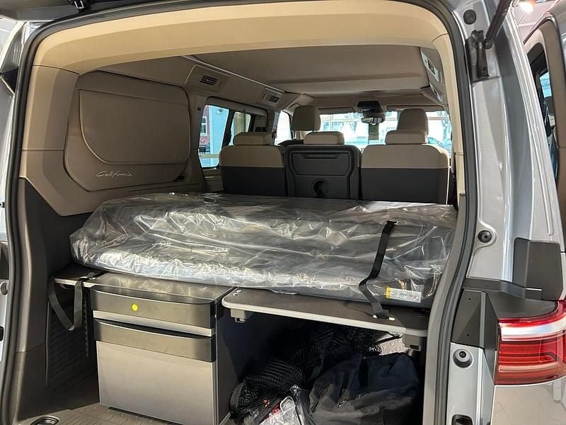 Gebraucht VW California Beach 150 PS (110 kW) 2025 Silber  metallic Van