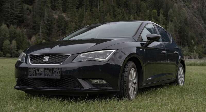 Schwarz Gebraucht 2016 Seat Leon ST Kombi | € 11.800 (Etwas zu teuer) - Bild 1/4