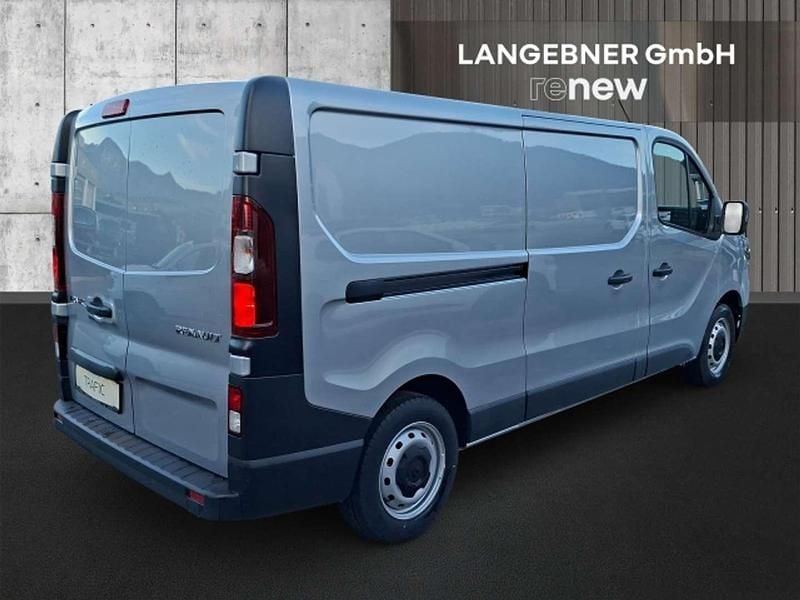 Gebraucht Renault Trafic 110 PS (80 kW) 2023 Silber Van / Kleinbus