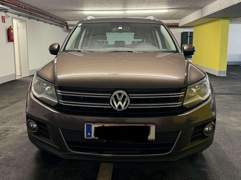 Gebraucht VW Tiguan Sport 140 PS (102 kW) 2011 Braun SUV
