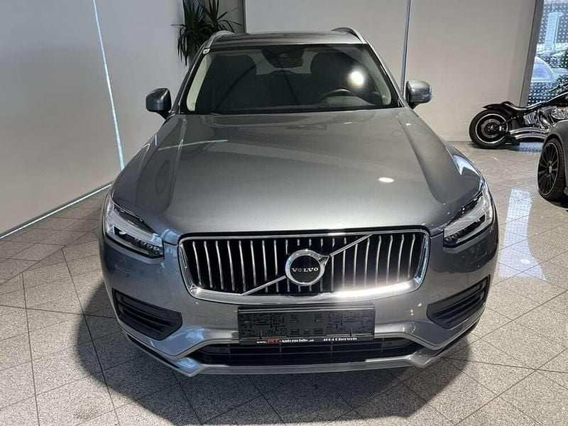 Gebraucht Volvo XC90 Momentum 235 PS (172 kW) 2020 Grau SUV