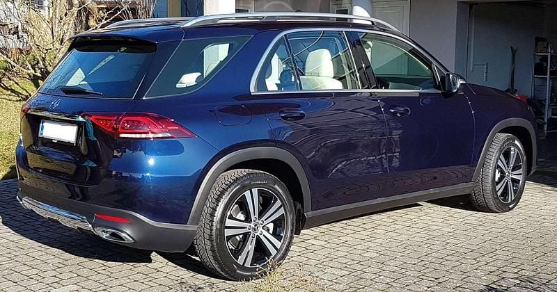 Gebraucht Mercedes GLE300 245 PS (180 kW) 2020 Blau SUV