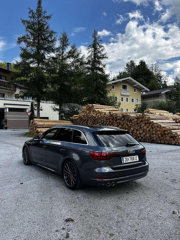 Gebraucht Audi A4 Design 190 PS (139 kW) 2016 Grau Kombi