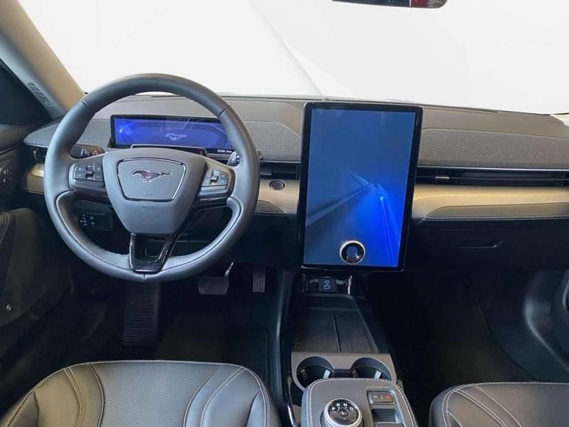 Gebraucht Ford Mustang Mach-E Extended Range 213 kW (290 PS) 2023 Schwarz SUV