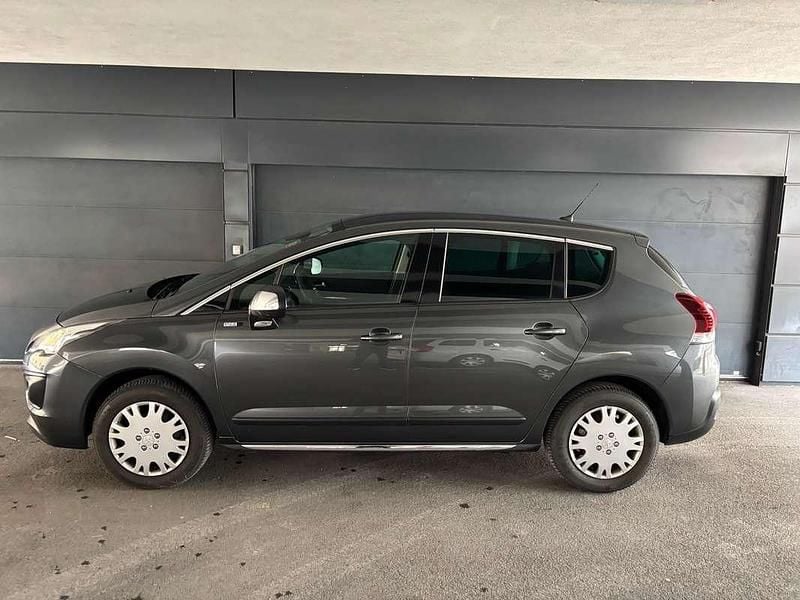 Gebraucht Peugeot 3008 Style 120 PS (88 kW) 2016 Grau SUV