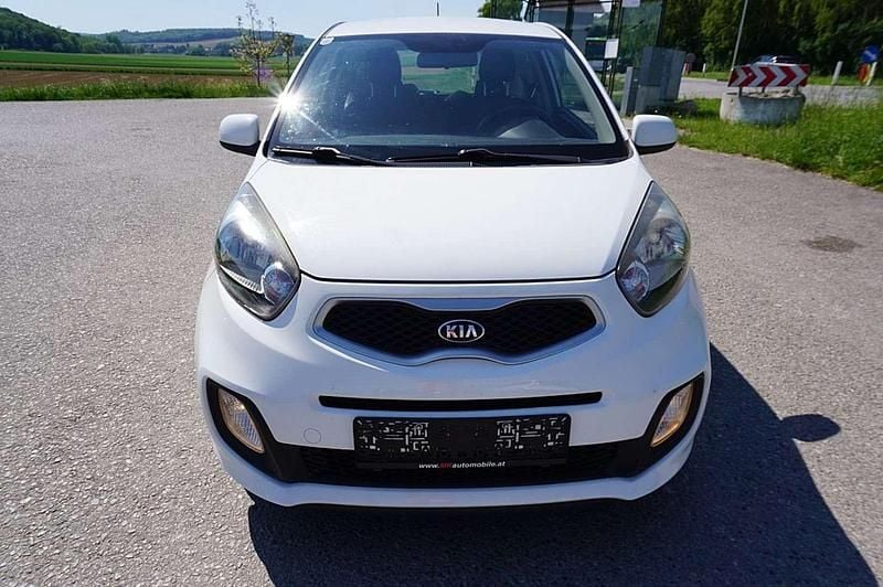 Gebraucht Kia Picanto 69 PS (50 kW) 2013 Weiß Kleinwagen