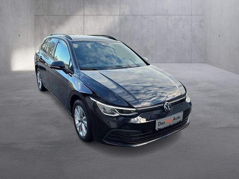Gebraucht VW Golf VIII Life 116 PS (85 kW) 2023 Schwarz Kombi