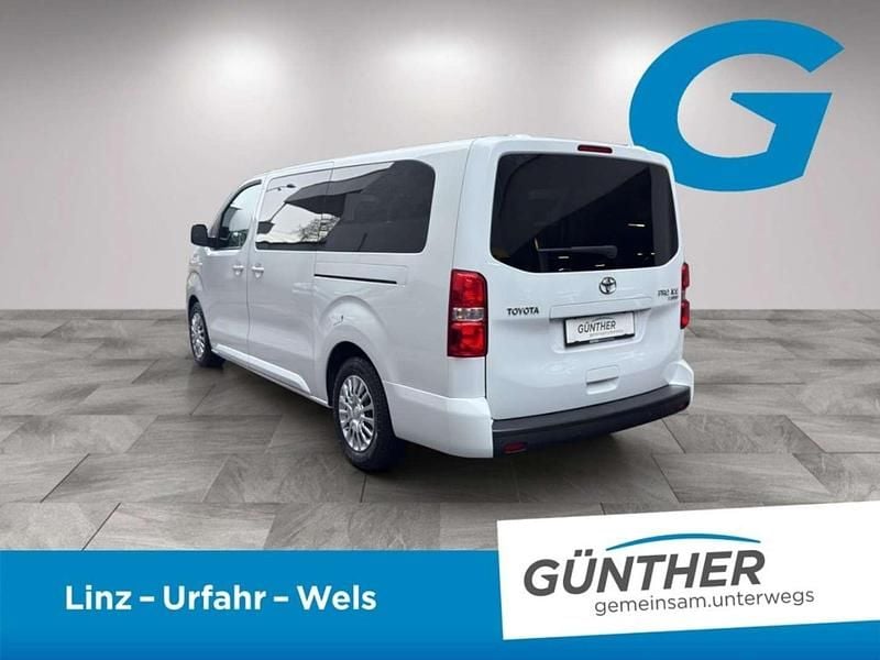 Gebraucht Toyota Proace Verso 144 PS (105 kW) 2023 Weiß Kombi
