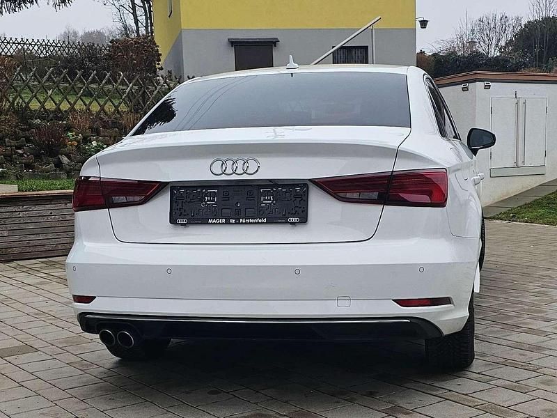 Gebraucht Audi A3 Design 150 PS (110 kW) 2018 Weiß Limousine