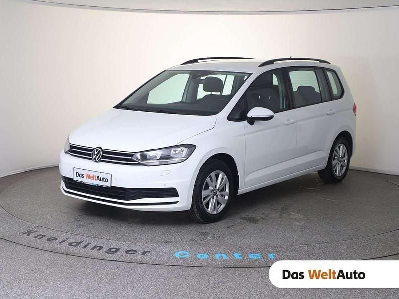 Gebraucht VW Touran Comfortline 150 PS (110 kW) 2022 Weiss  normal Van / Kleinbus