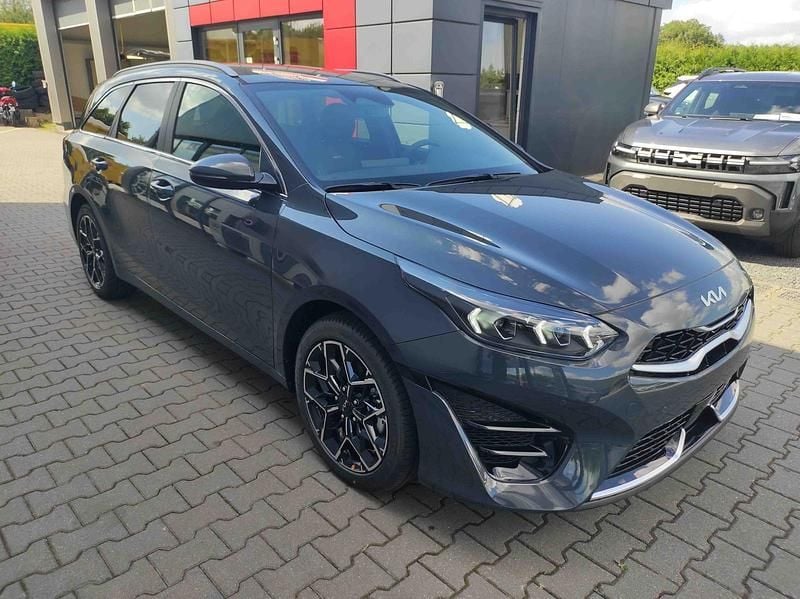 Neu Kia Ceed Sportswagon GT-Line 140 PS (102 kW) 2025 Weiß Kombi