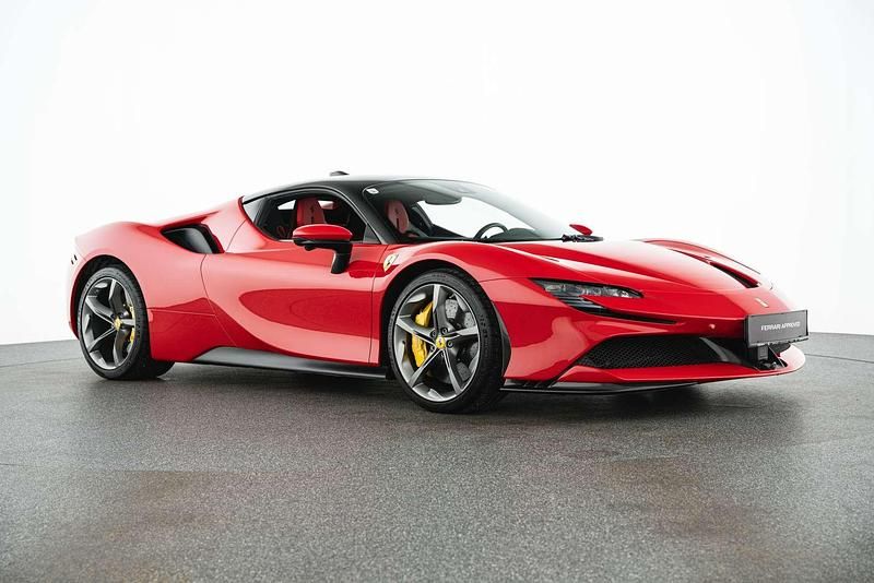 Gebraucht Ferrari SF90 780 PS (573 kW) 2023 Rot Coupé