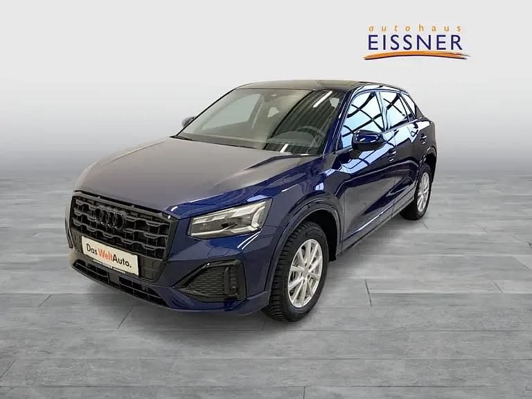 Mittelblau metallic Neu 2025 Audi Q2 Admired SUV | € 31.790 (Fairer Preis) - Bild 1/4