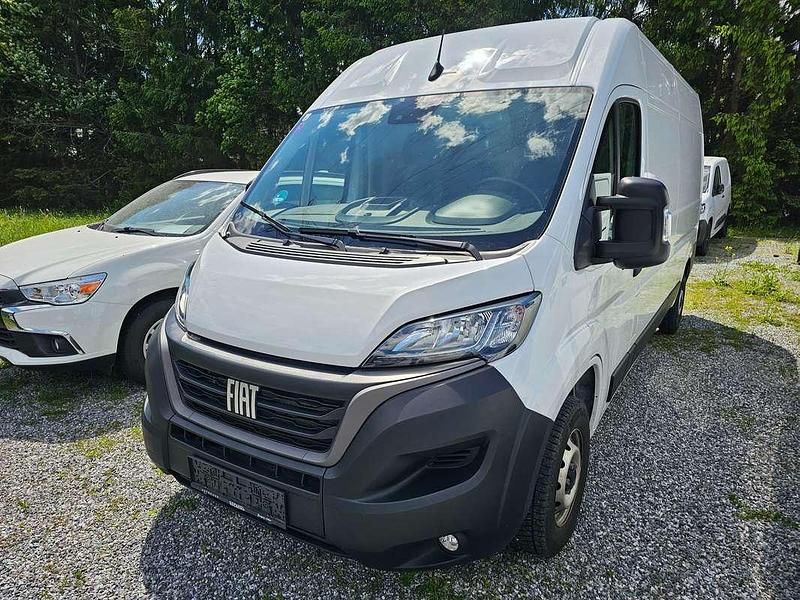 Weiß Gebraucht 2023 Fiat Ducato Van | € 28.990 - Bild 1/4