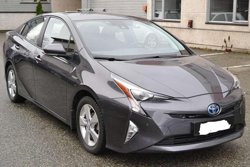 Gebraucht Toyota Prius Lounge 98 PS (72 kW) 2016 Grau Limousine