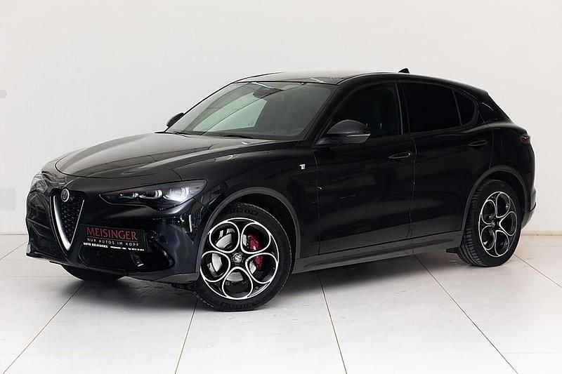 Gebraucht Alfa Romeo Stelvio Ti 209 PS (153 kW) 2023 Schwarz SUV