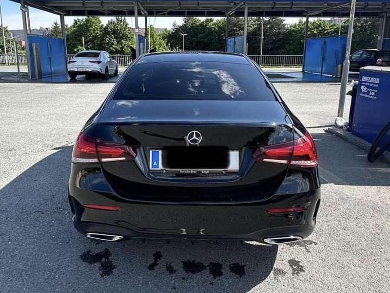 Gebraucht Mercedes A200 AMG line 163 PS (119 kW) 2020 Schwarz Limousine