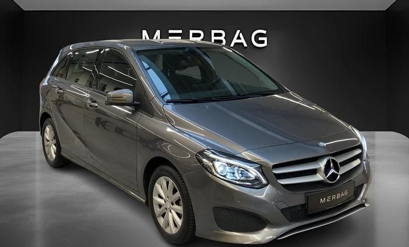 Gebraucht Mercedes B180 109 PS (80 kW) 2016 Mountaingrau metallic Van / Kleinbus