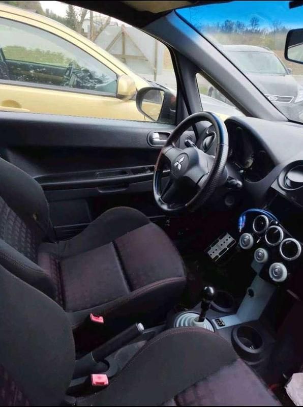 Gebraucht Mitsubishi Colt 150 PS (110 kW) 2006 Rot Limousine