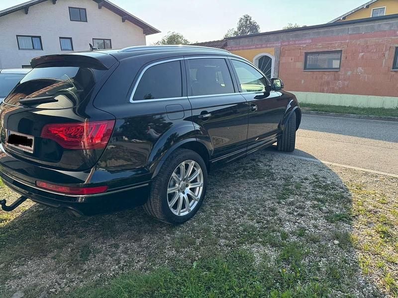 Gebraucht Audi Q7 239 PS (175 kW) 2011 SUV