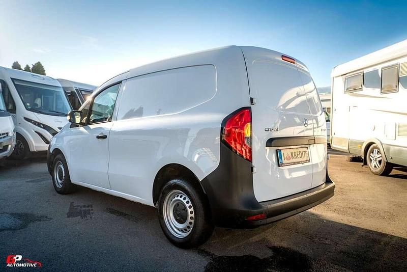 Gebraucht Mercedes Citan 108 75 PS (55 kW) 2023 Weiß Van / Kleinbus