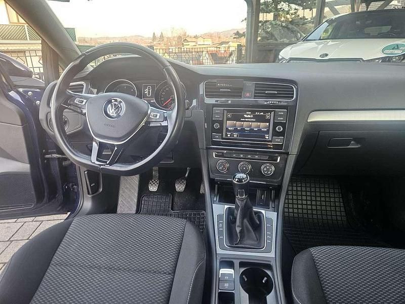 Gebraucht VW Golf VII 116 PS (85 kW) 2020 Blau Kombi