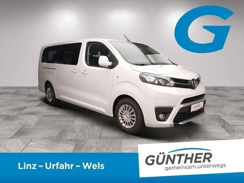 Gebraucht Toyota Proace Verso 144 PS (105 kW) 2023 Weiß Kombi