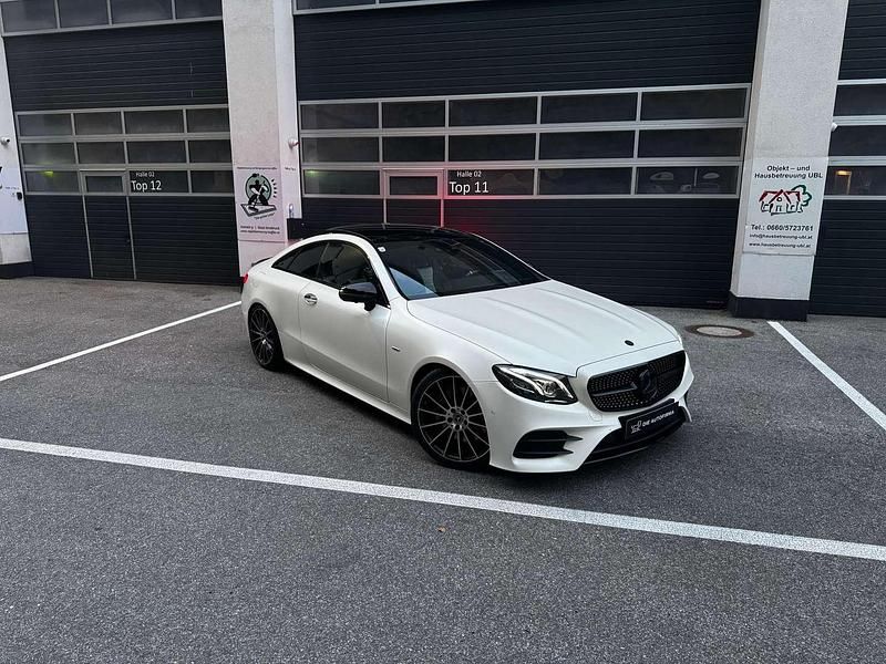 Weiß Gebraucht 2017 Mercedes E400 Edition 1 Coupé | € 55.000 - Bild 1/4