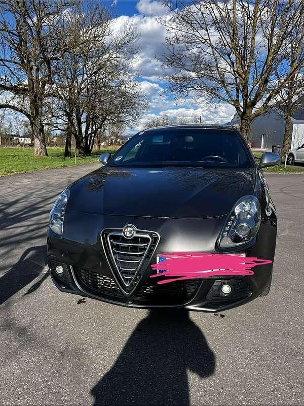 Gebraucht 2013 Alfa Romeo Giulietta Veloce Kleinwagen | € 9.000 - Bild 1/4