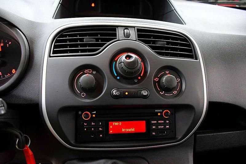 Gebraucht Renault Kangoo 80 PS (58 kW) 2020 Weiß Van