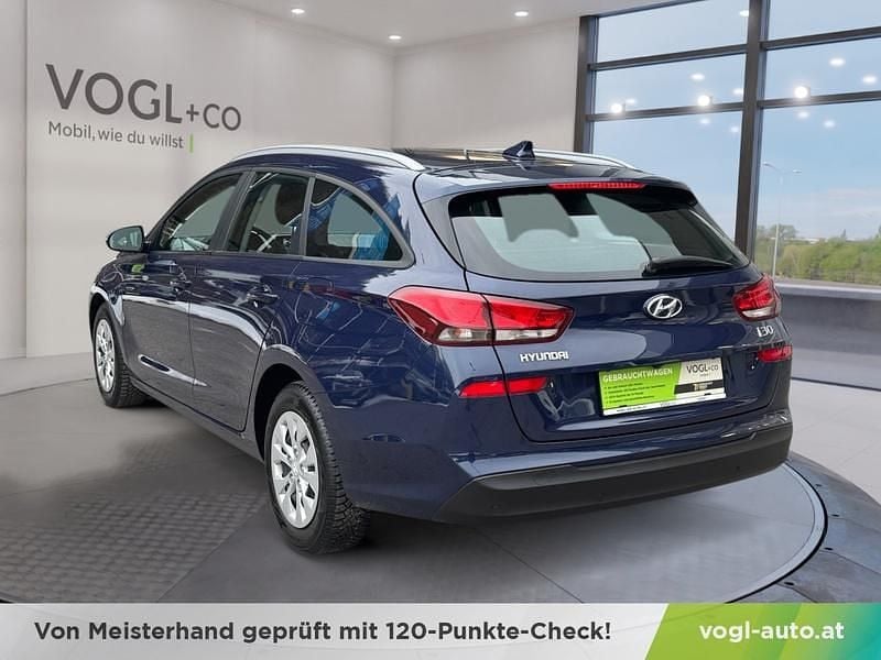 Gebraucht Hyundai i30 120 PS (88 kW) 2021 Blau Kombi
