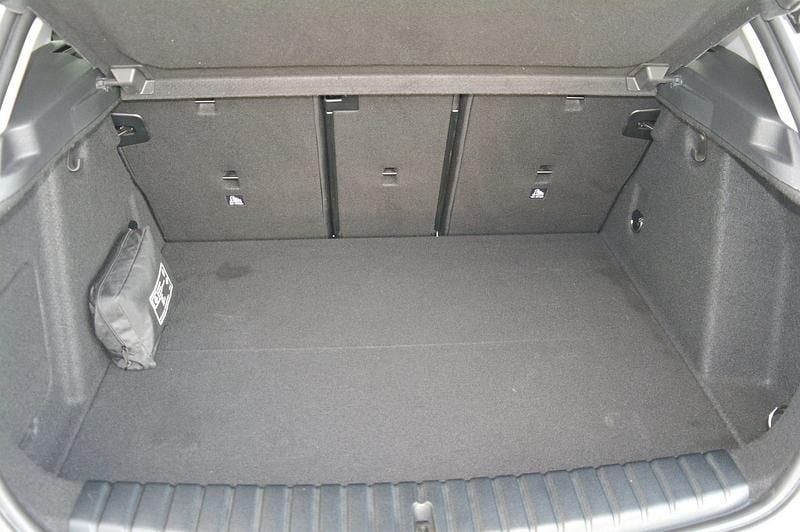 Gebraucht BMW 116 Advantage 116 PS (85 kW) 2020 Weiß Kleinwagen