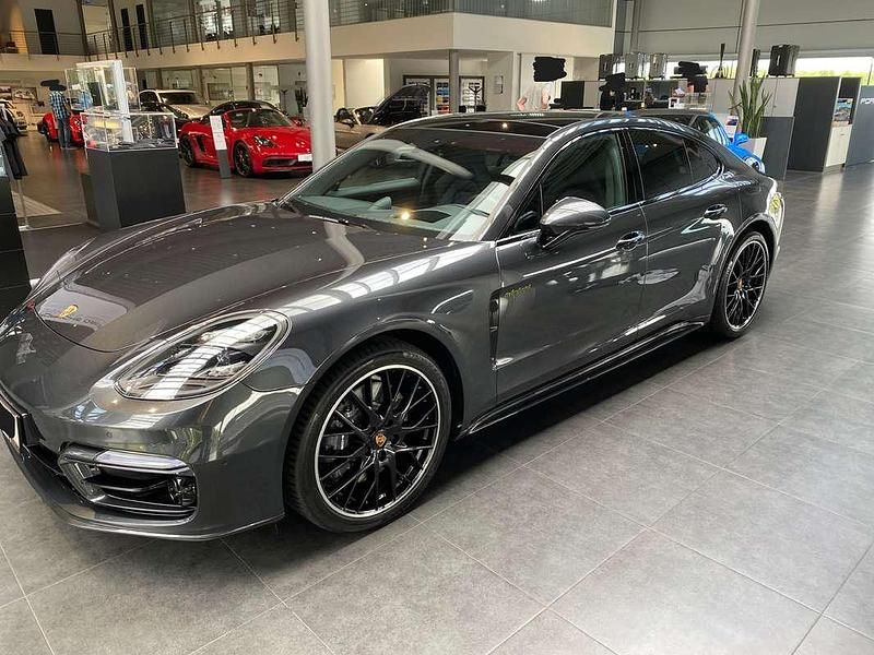Gebraucht Porsche Panamera 4 330 PS (242 kW) 2021 Schwarz Limousine