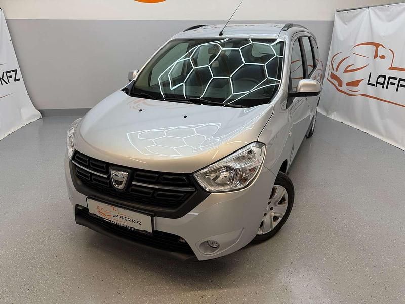 Gebraucht Dacia Lodgy Lauréate 116 PS (85 kW) 2018 Grau Van / Kleinbus