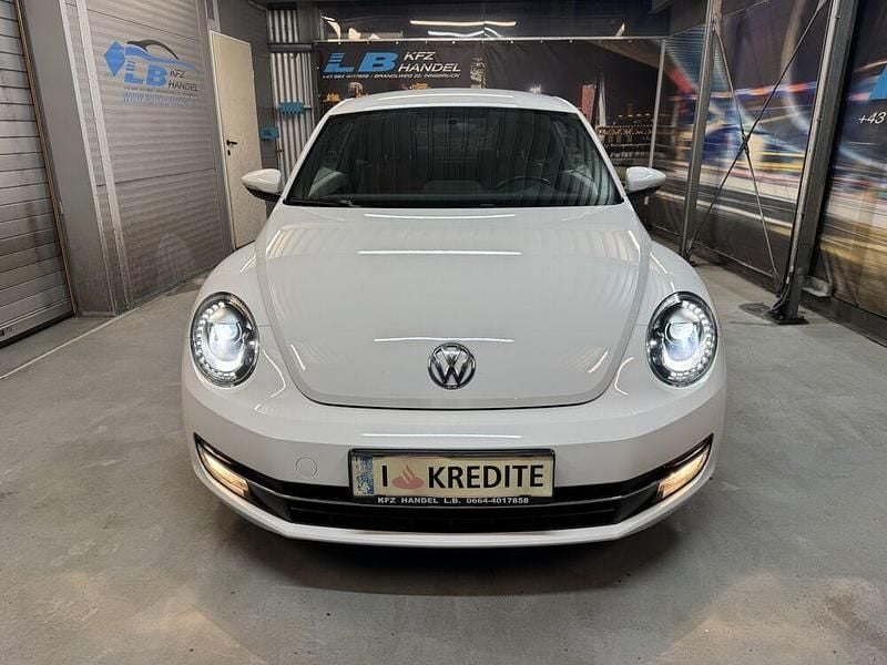 Gebraucht VW Beetle Design 105 PS (77 kW) 2013 Weiß Kleinwagen
