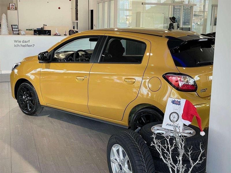 Gebraucht Mitsubishi Space Star Edition 71 PS (52 kW) 2023 Gelb Limousine