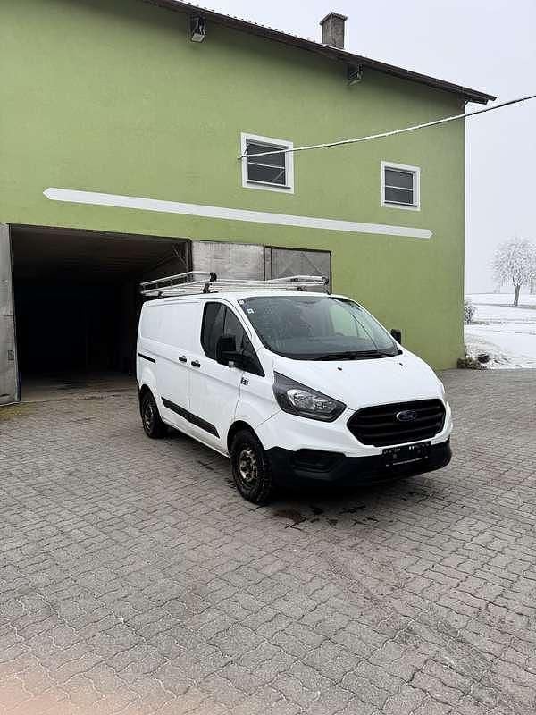 Gebraucht Ford Transit Custom 105 PS (77 kW) 2018 Weiß Van