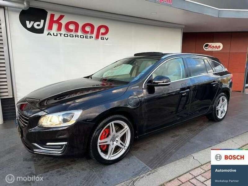Gebraucht Volvo V60 Summum 215 PS (158 kW) 2013 Schwarz Kombi