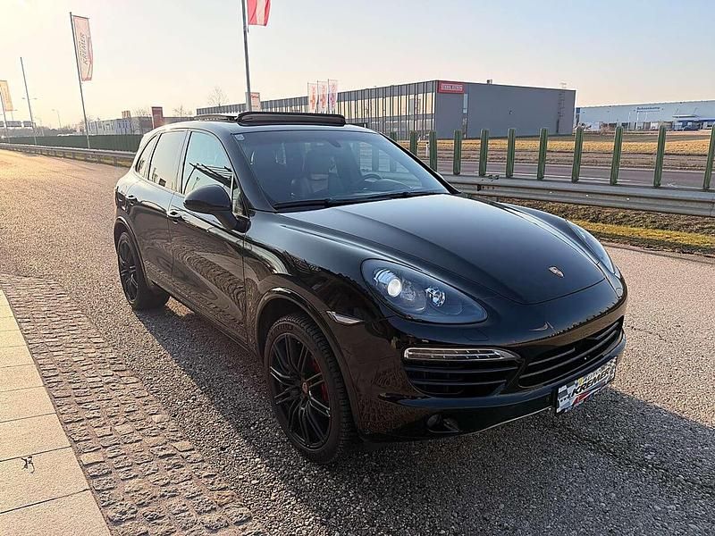 Gebraucht Porsche Cayenne 245 PS (180 kW) 2012 Schwarz SUV