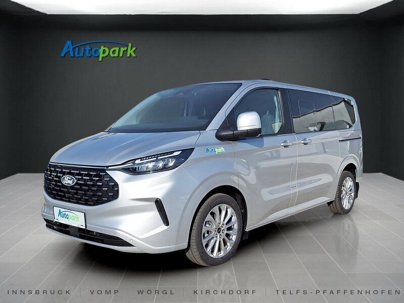 Gebraucht Ford Tourneo 170 PS (125 kW) 2024 Silber Kombi