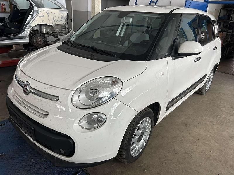Gebraucht Fiat 500L Lounge 95 PS (69 kW) 2014 Weiß Van / Kleinbus