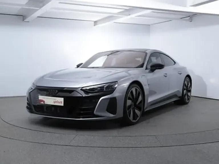 Gebraucht Audi e-tron GT quattro Ambiente 141 kW (193 PS) 2022 Silber  metallic Limousine