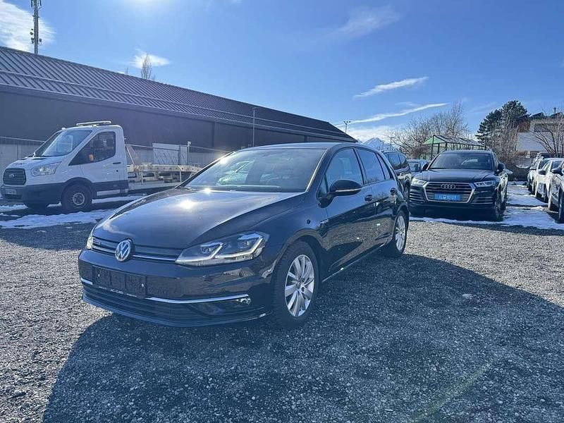Gebraucht VW Golf VIII Comfortline 131 PS (96 kW) 2020 Schwarz Kleinwagen