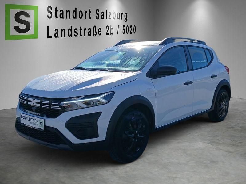 Gebraucht Dacia Sandero Essentiel 91 PS (66 kW) 2025 Weiß Kleinwagen